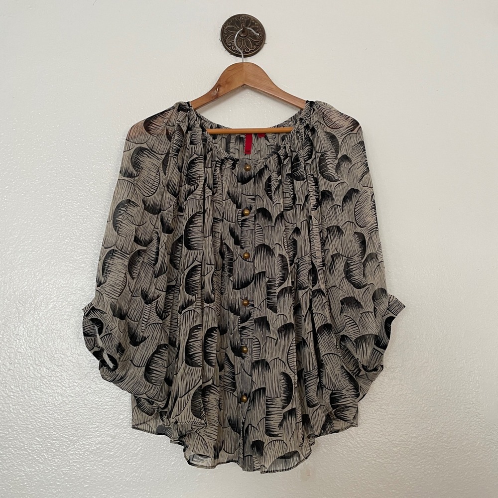 548 Abstract Print Chiffon Button Front Blouse Black Cream Gold Buttons Small